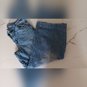 American Eagle medium stretch wide leg denim jeans.